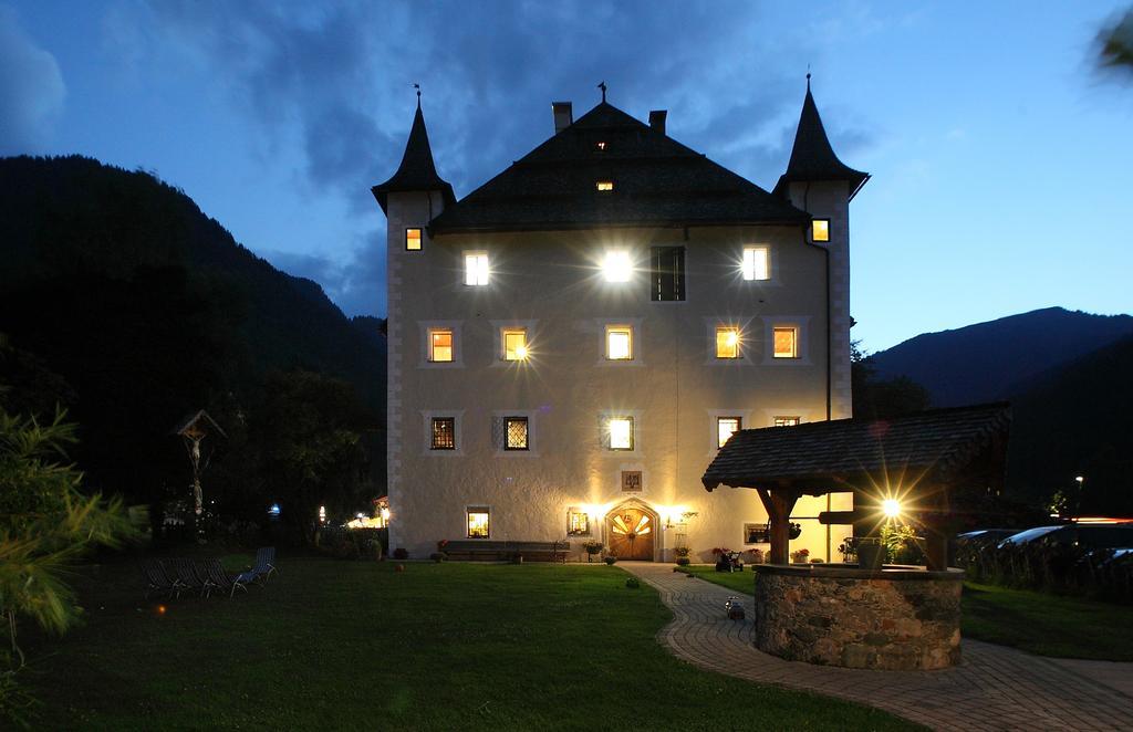 Schloss Saalhof Maishofen Bagian luar foto